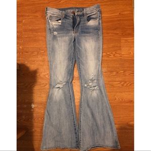 American Eagle Bell bottoms🌼